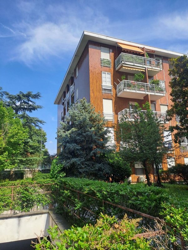 ufficio in affitto a Monza