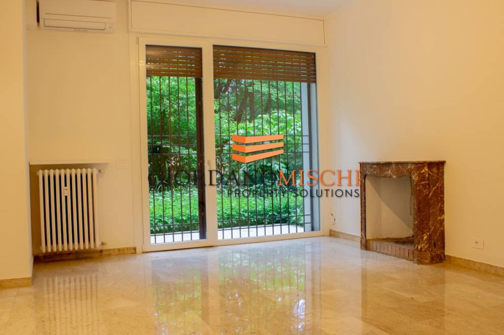 appartamento in affitto a Monza in zona Centro Storico