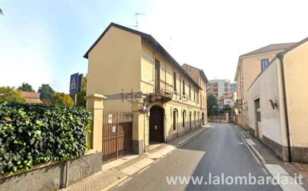 locale di sgombero in affitto a Monza in zona Centro Storico