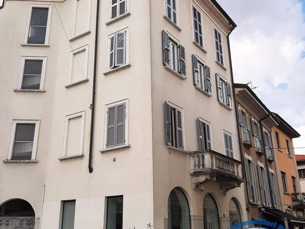 appartamento in affitto a Monza in zona Centro Storico