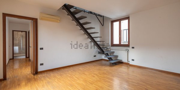 appartamento in affitto a Monza in zona Centro Storico