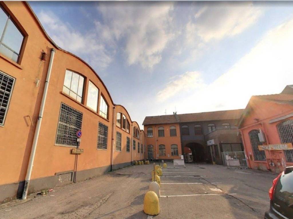 negozio in affitto a Monza in zona Centro Storico