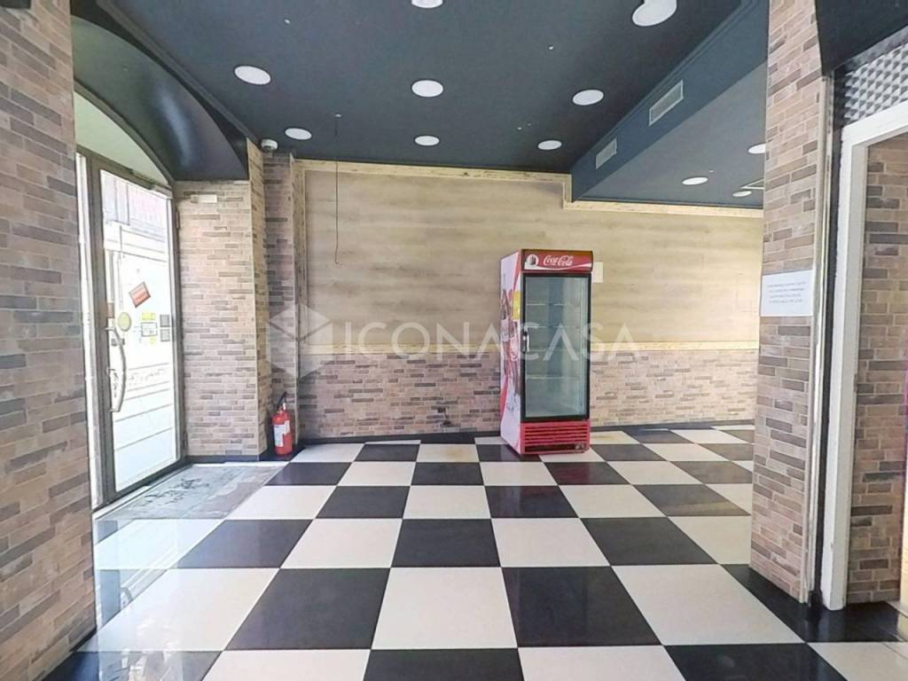 negozio in affitto a Monza in zona Centro Storico