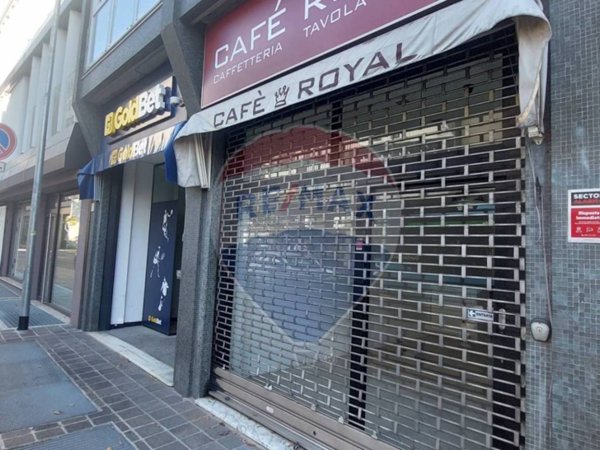 negozio in affitto a Monza