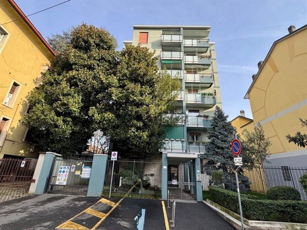 appartamento in affitto a Monza in zona Centro Storico