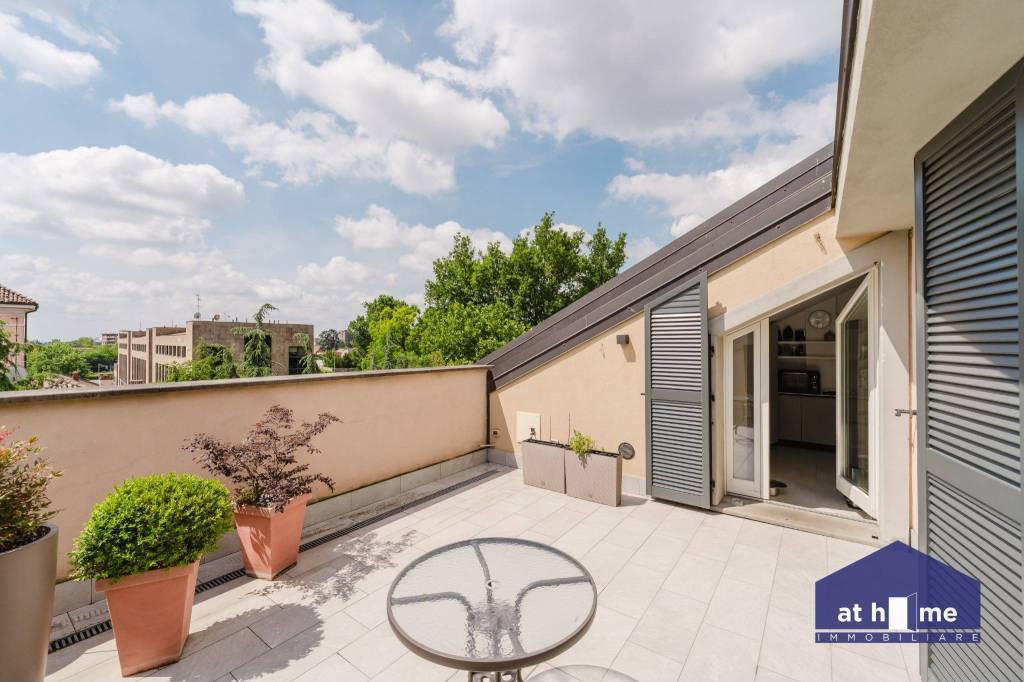 appartamento in affitto a Monza in zona Centro Storico