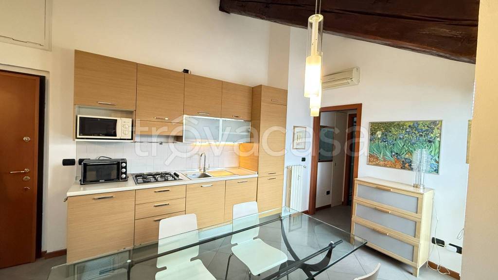 appartamento in affitto a Monza in zona Centro Storico