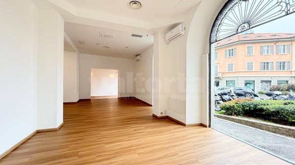 negozio in affitto a Monza in zona Centro Storico
