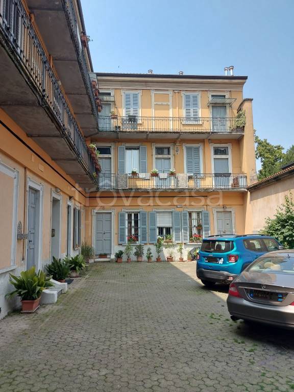 appartamento in affitto a Monza in zona Centro Storico