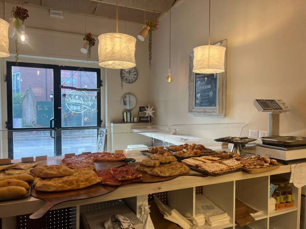 negozio in affitto a Monza