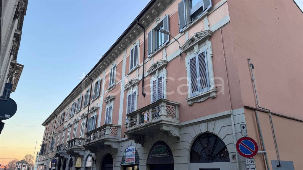 appartamento in affitto a Monza in zona Centro Storico