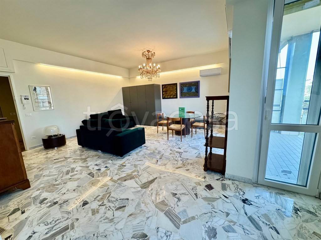 appartamento in affitto a Monza in zona Centro Storico