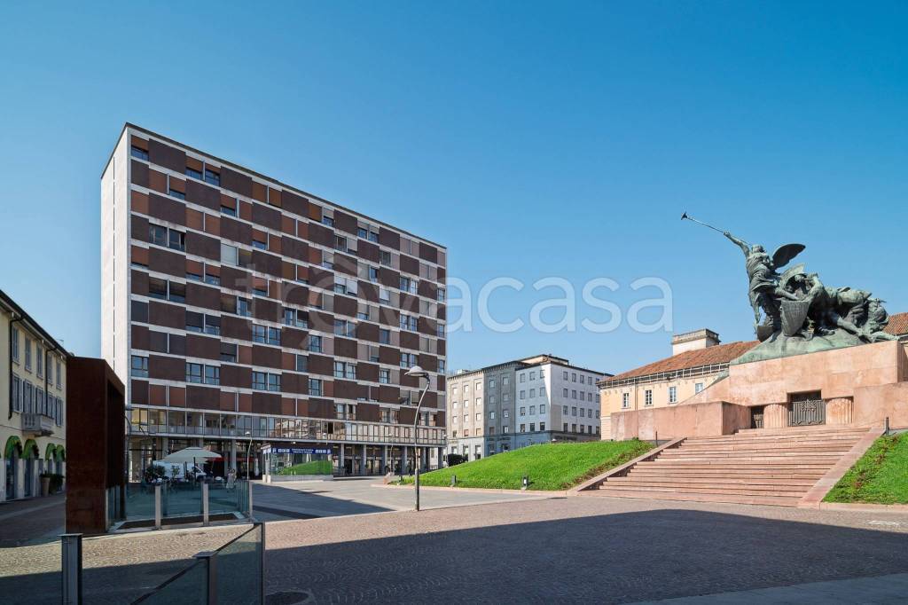 appartamento in affitto a Monza in zona Centro Storico