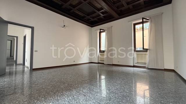 appartamento in affitto a Monza in zona Centro Storico