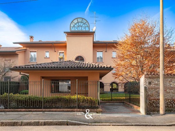 appartamento in affitto a Monza in zona Centro Storico