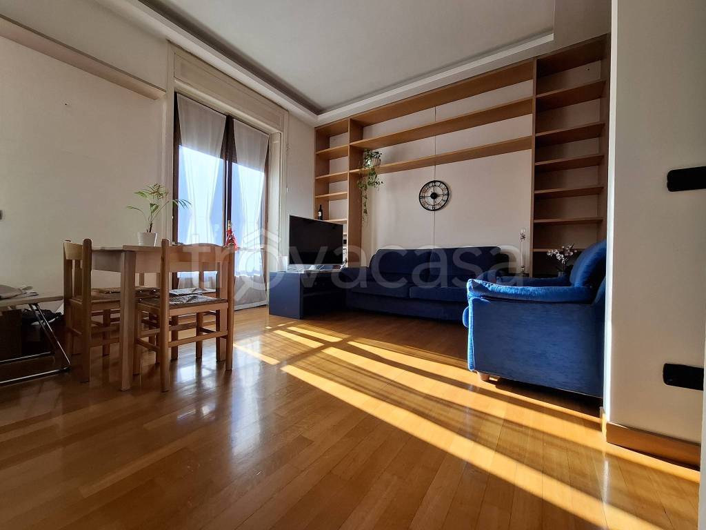 appartamento in affitto a Monza in zona Centro Storico