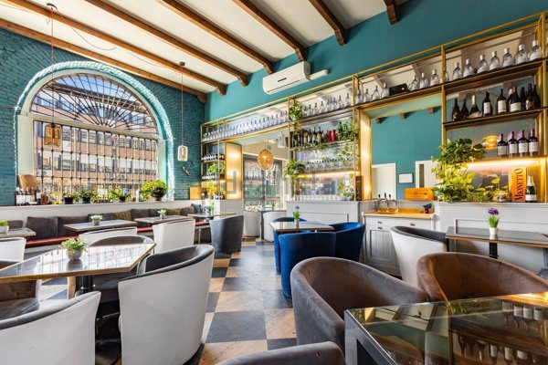 locale commerciale in affitto a Monza