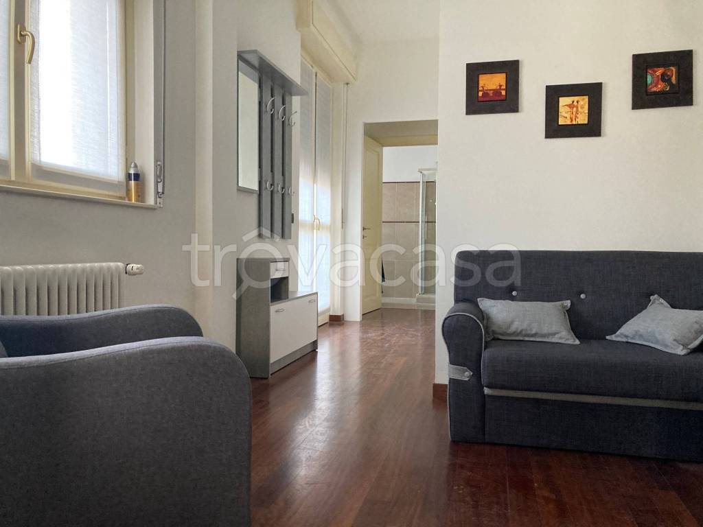 appartamento in affitto a Monza in zona Centro Storico