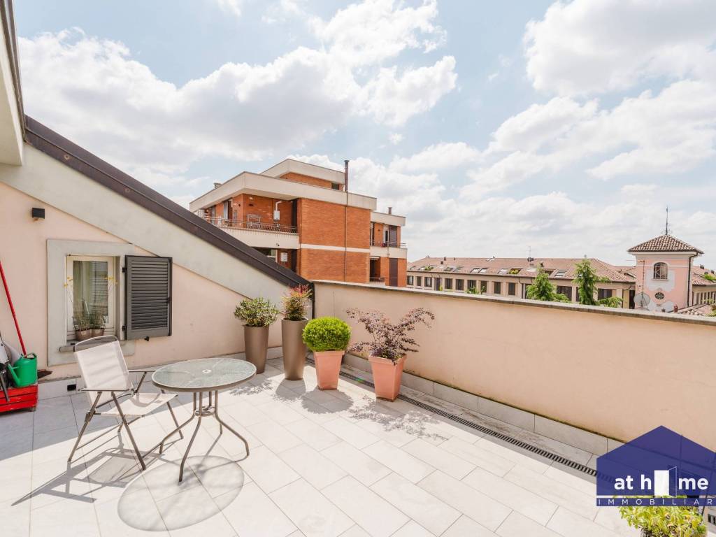 appartamento in affitto a Monza in zona Centro Storico