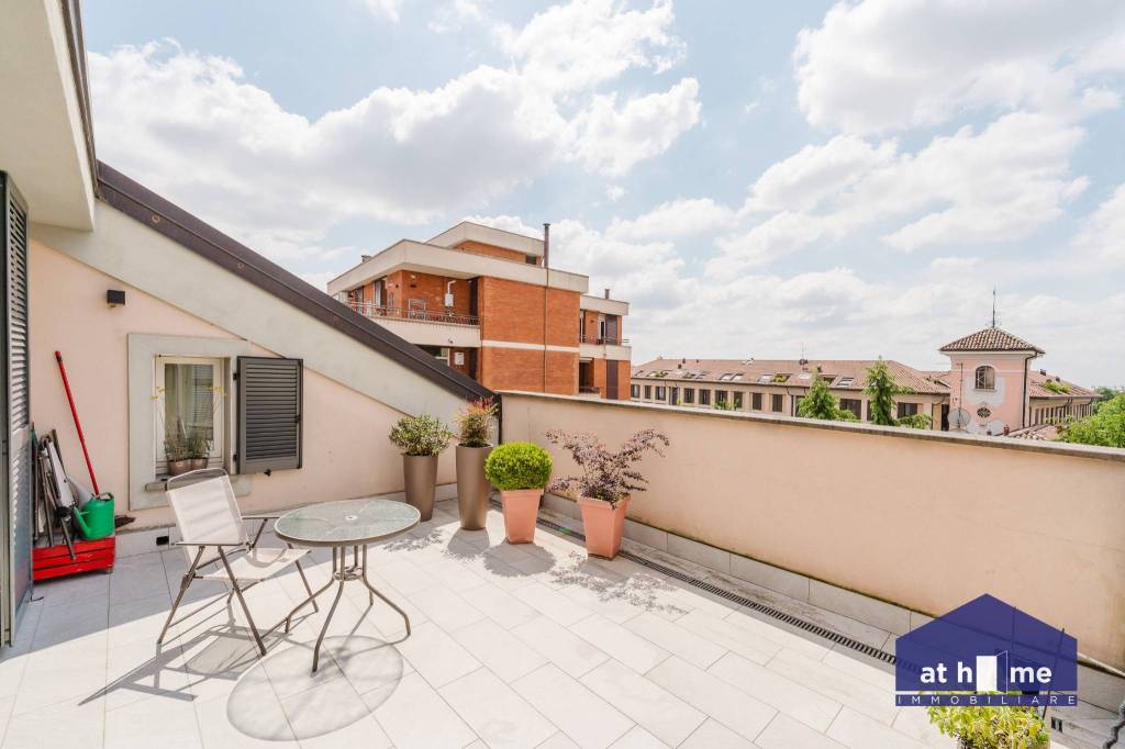 appartamento in affitto a Monza in zona Centro Storico