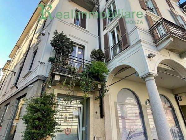 appartamento in affitto a Monza in zona Centro Storico