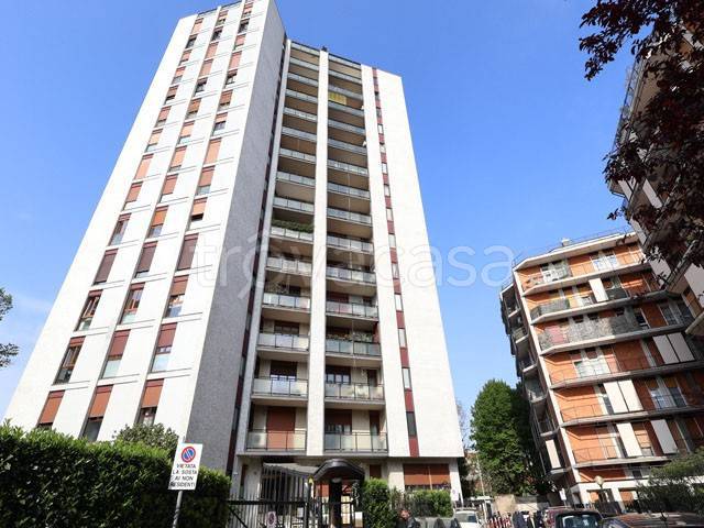 appartamento in affitto a Monza in zona Centro Storico