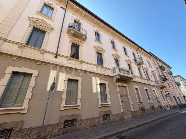 appartamento in affitto a Monza in zona Centro Storico