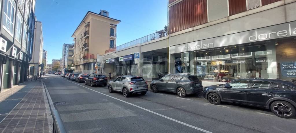 negozio in affitto a Monza in zona Centro Storico