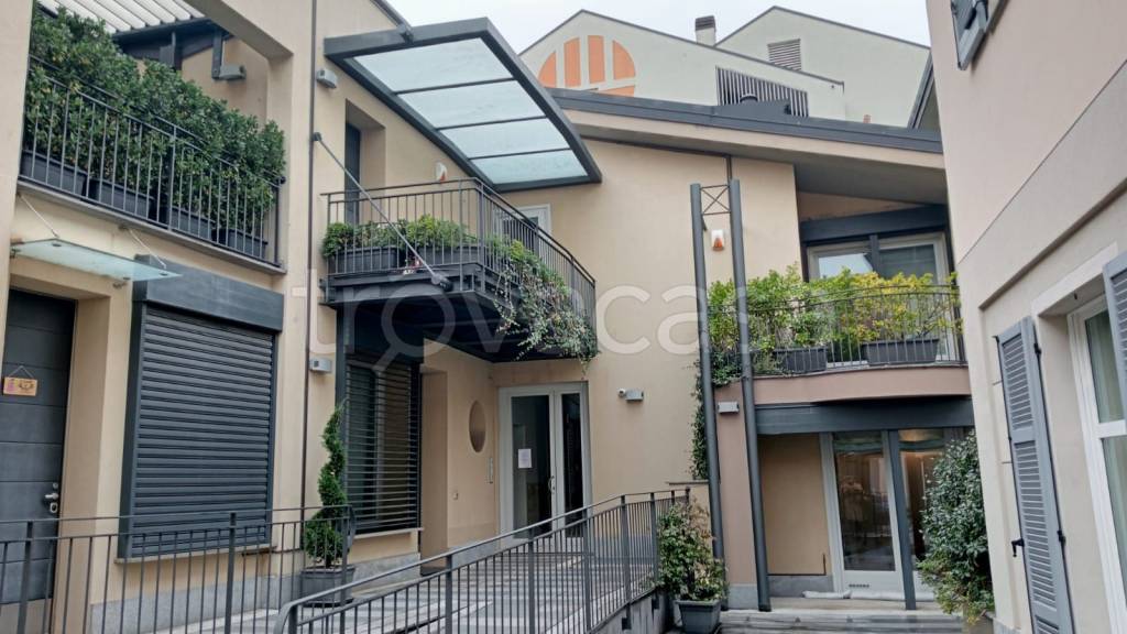 appartamento in affitto a Monza in zona Centro Storico