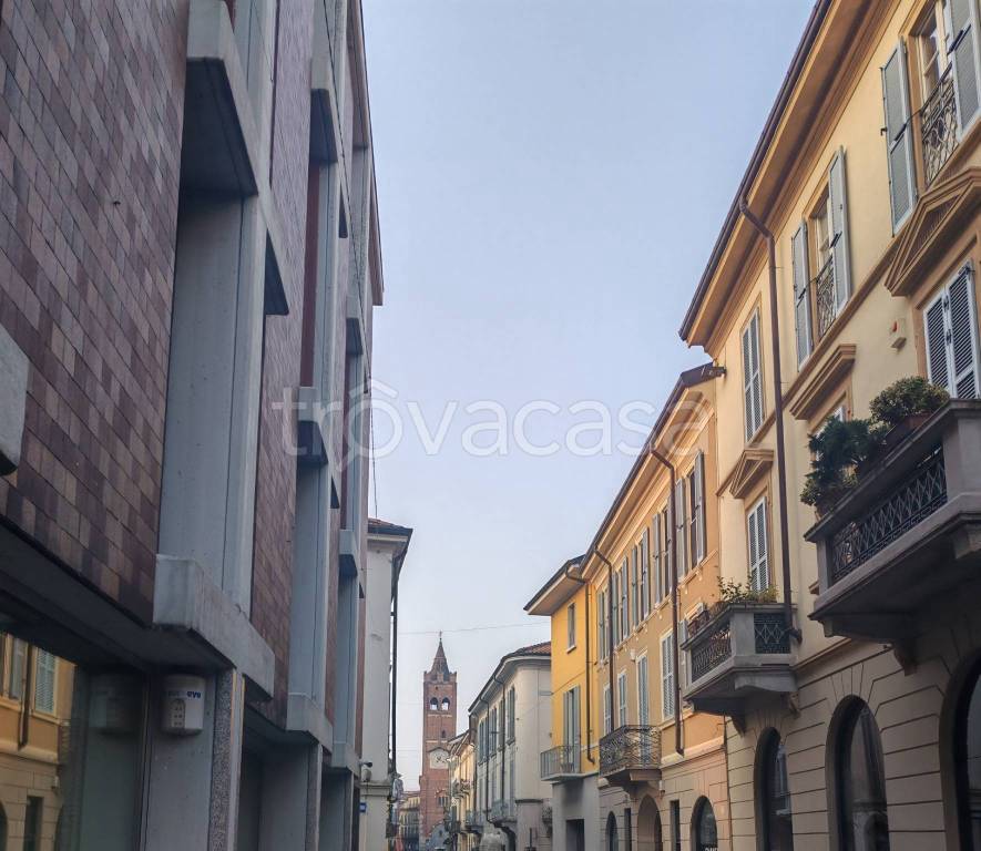 negozio in affitto a Monza in zona Centro Storico