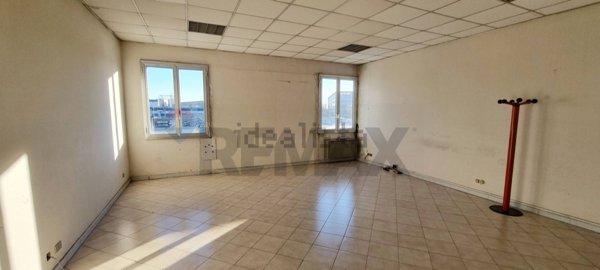 capannone in affitto a Monza