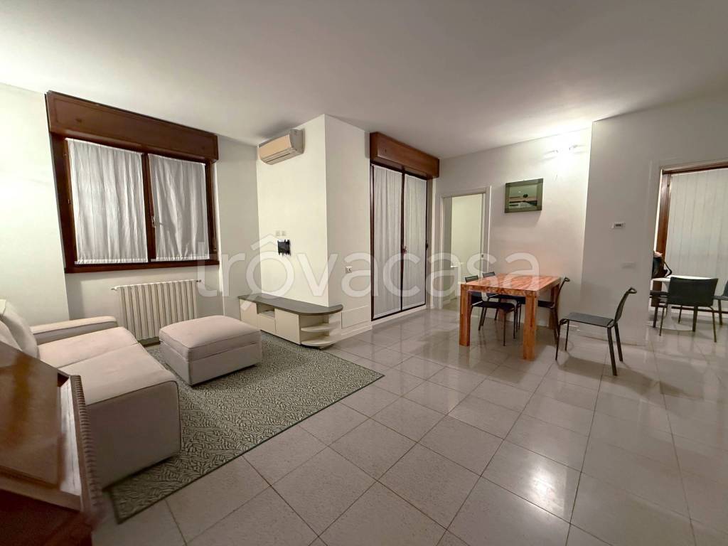 appartamento in affitto a Monza