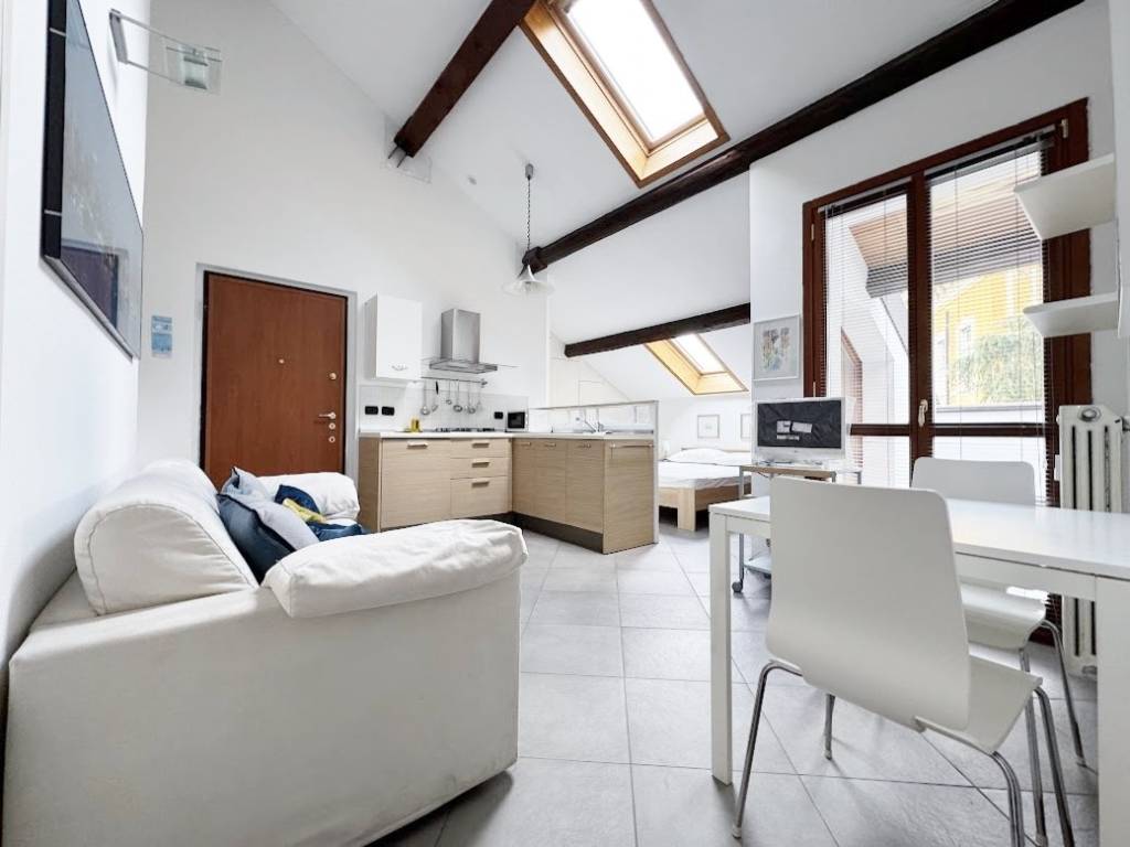 appartamento in affitto a Monza in zona Centro Storico