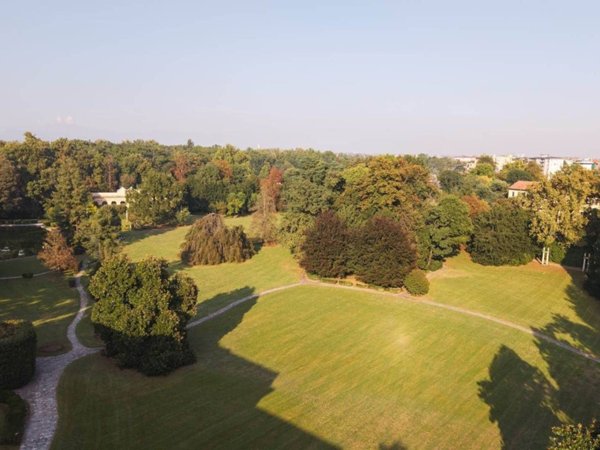 appartamento in affitto a Monza in zona Centro Storico