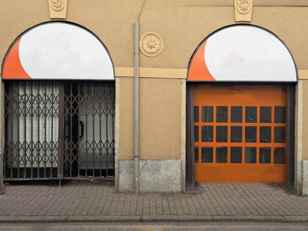 negozio in affitto a Monza