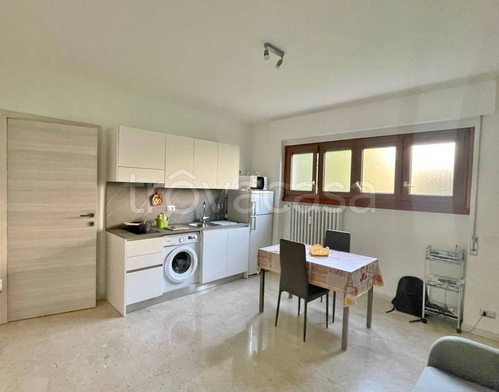 appartamento in affitto a Monza in zona Ospedale San Gerardo