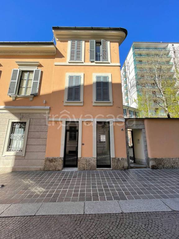 appartamento in affitto a Monza in zona Centro Storico