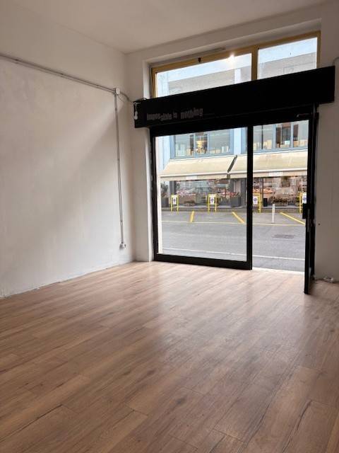 negozio in affitto a Monza