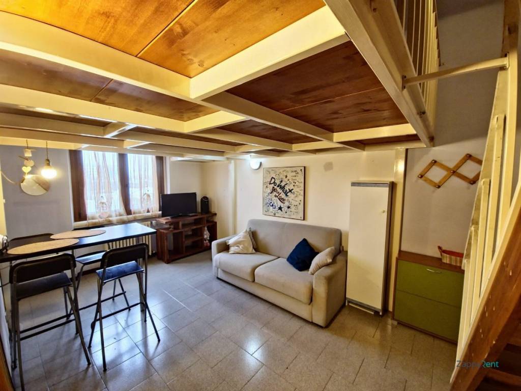 appartamento in affitto a Monza in zona Centro Storico