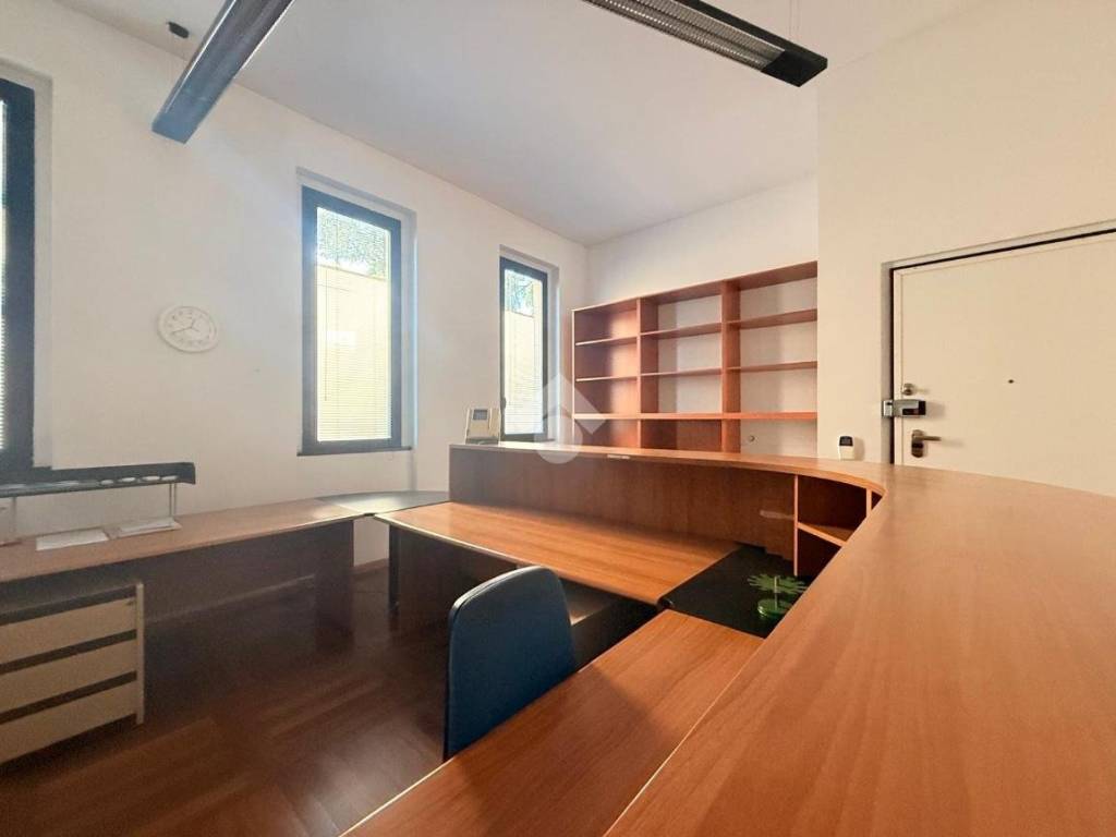 ufficio in affitto a Monza