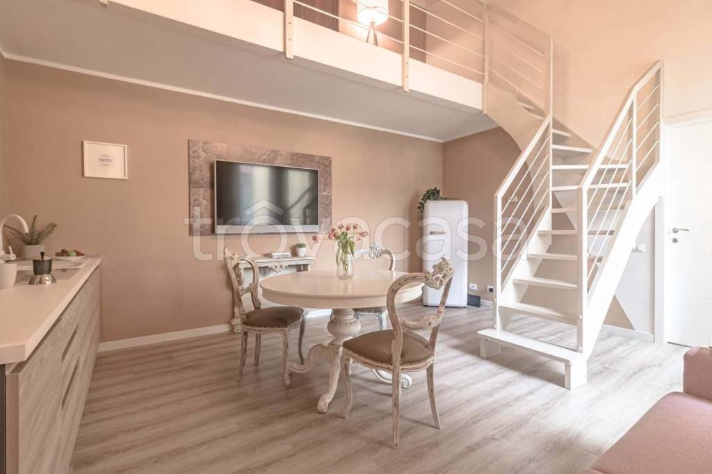 appartamento in affitto a Monza in zona Centro Storico