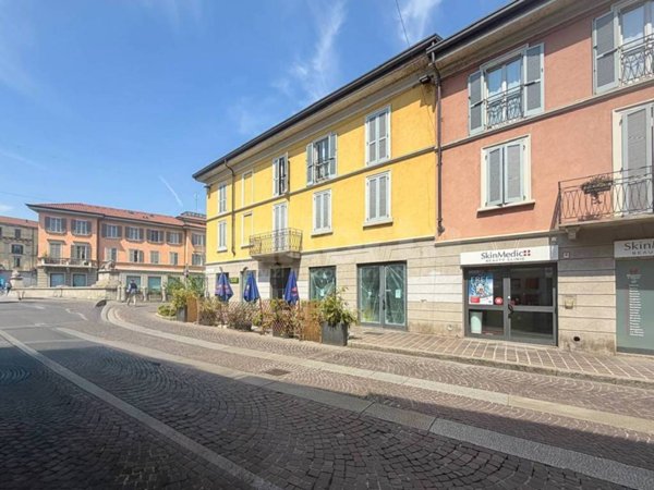 negozio in affitto a Monza in zona Centro Storico