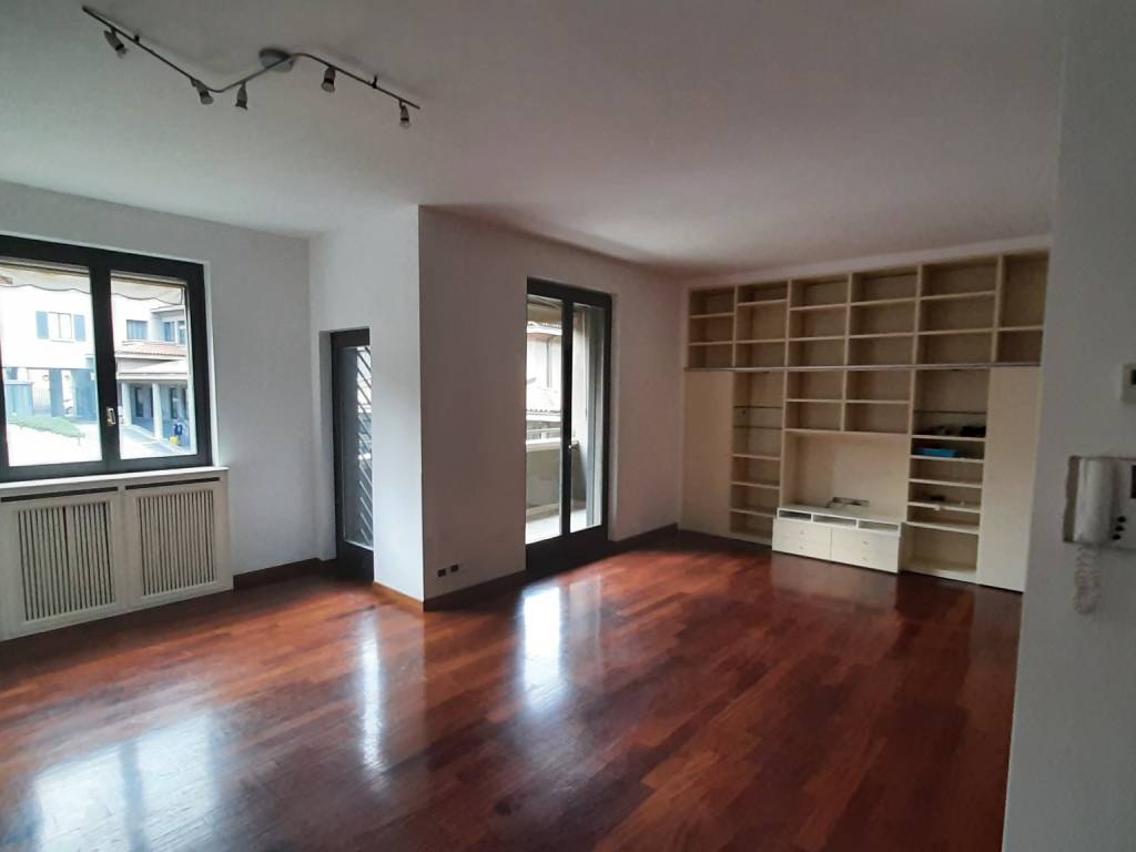 appartamento in affitto a Monza in zona Centro Storico