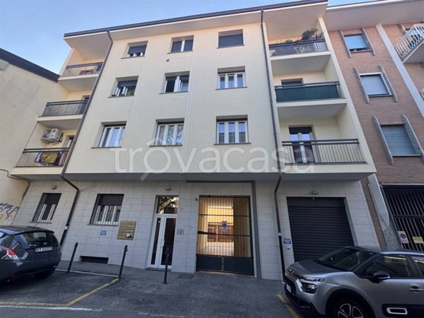 negozio in affitto a Monza in zona Centro Storico