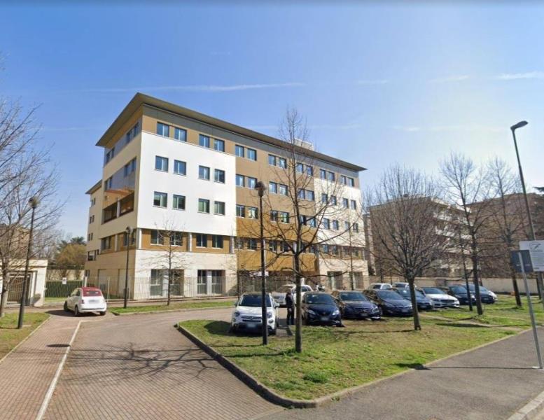 locale commerciale in affitto a Monza