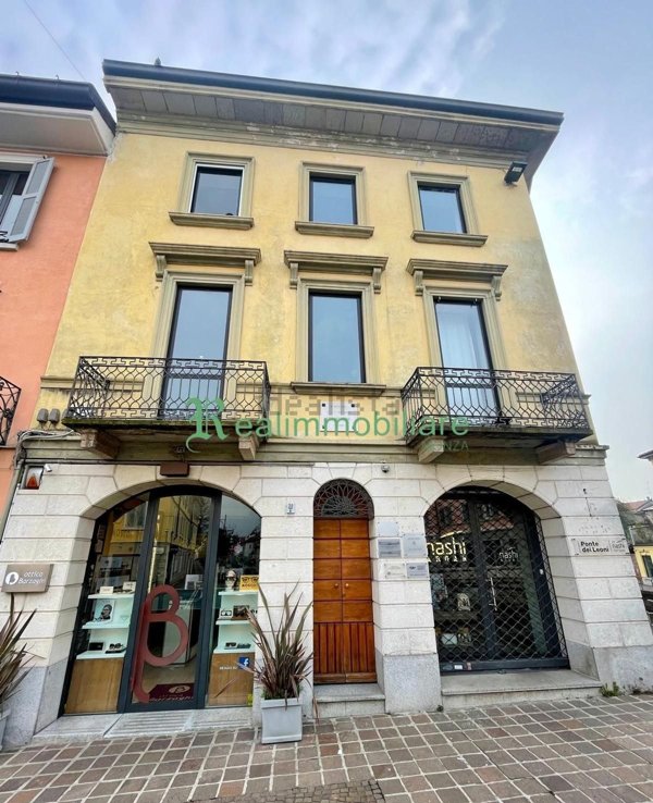 ufficio in affitto a Monza in zona Centro Storico