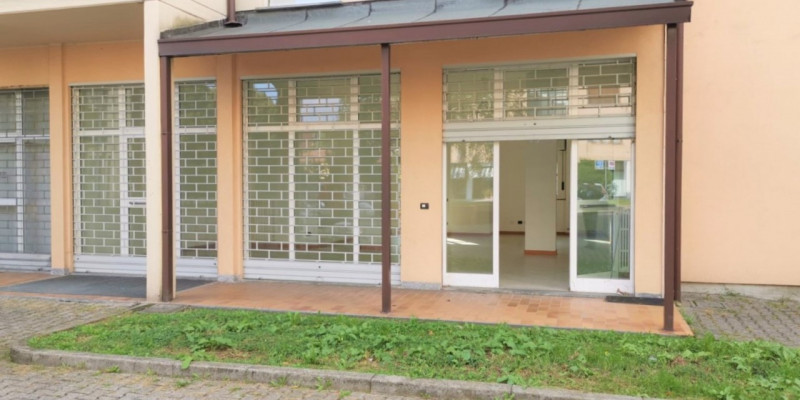 negozio in affitto a Monza in zona Centro Storico