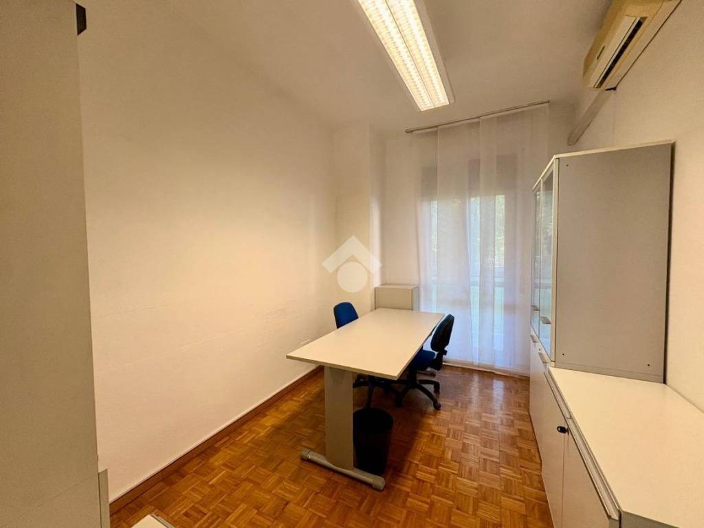 ufficio in affitto a Monza