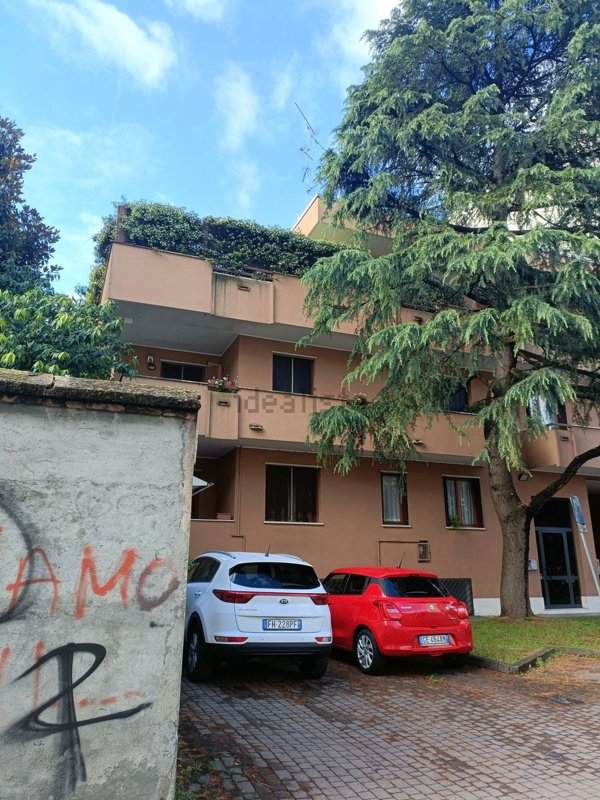 appartamento in affitto a Monza in zona Centro Storico