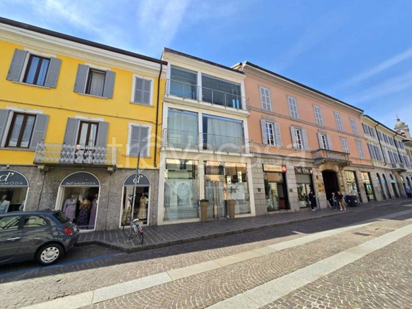 negozio in affitto a Monza in zona Centro Storico